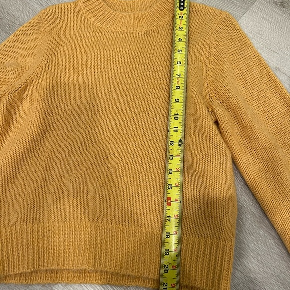 Rollas fluffy gigi knit sweater in gold - Picture 5 of 6